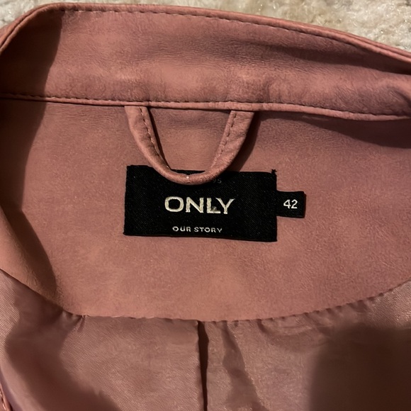 Pink jacket - Picture 3 of 7